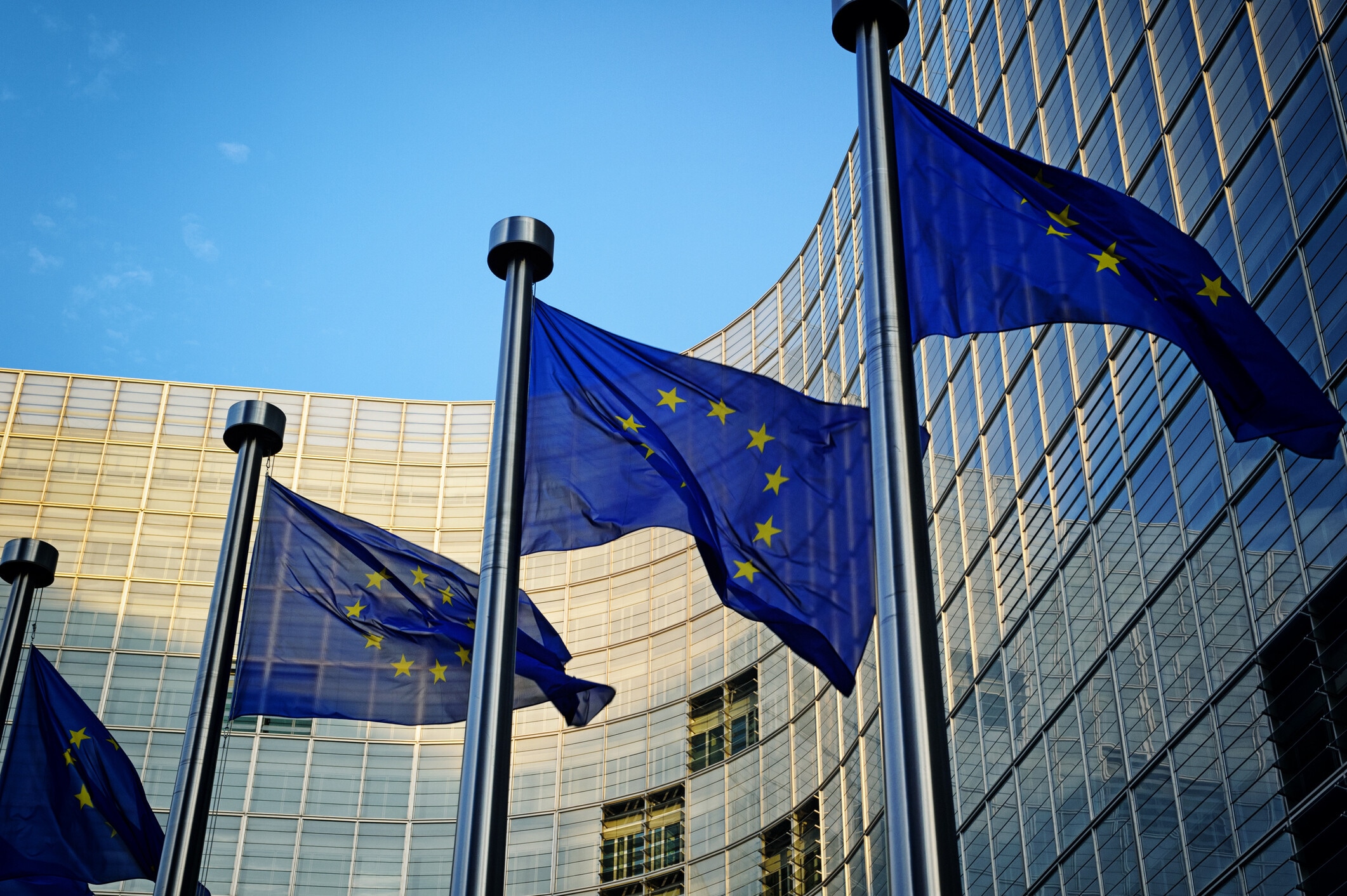 The European Union is reintroducing international carbon credits to achieve its 2040 target of reducing net greenhouse gas emissions by 90% from 1990 levels. This approach includes both domestic carbon removal methods and the option to purchase international credits, potentially allowing up to 3% of 1990 EU emission levels. The initiative aims to support a just transition in the Global South while benefiting European industries. However, challenges remain, such as ensuring environmental integrity and fair benefit-sharing to avoid the pitfalls of past carbon credit systems. Full implementation success hinges on balancing domestic investment with international credit use.