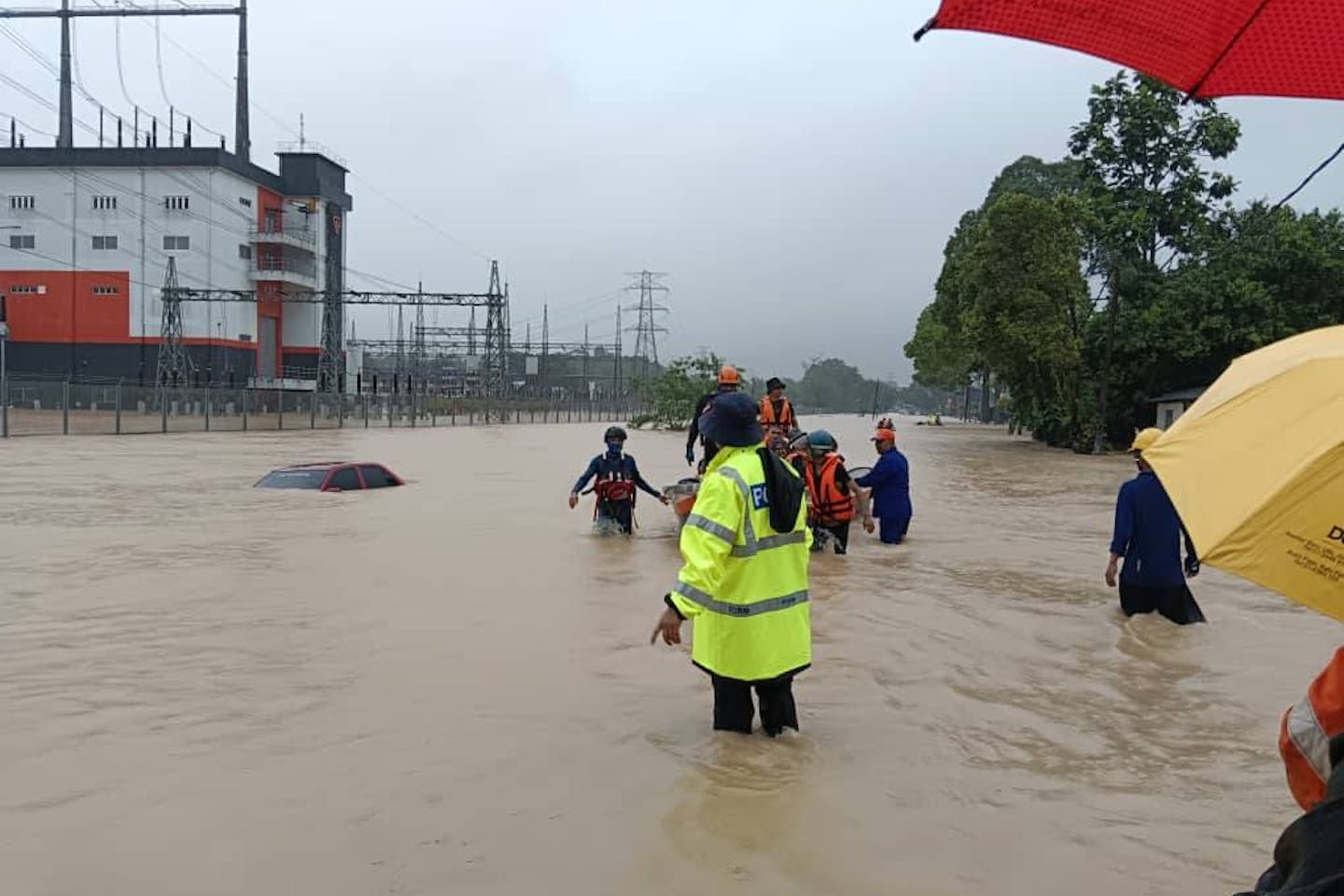 Flash floods in Malaysia have displaced over 15,000 people and caused significant economic losses, estimated at RM933.4 million (US$218.3 million) for 2024. The World Bank warns that if Malaysia does not integrate the costs of climate risks into its fiscal planning, it could face escalating economic challenges, potentially losing up to 4.1% of GDP by 2030. Current aid measures fall short, and the country must develop comprehensive national adaptation plans to attract private investment and build resilience. The focus should be on quantifying future costs and addressing climate change proactively to benefit economic growth.