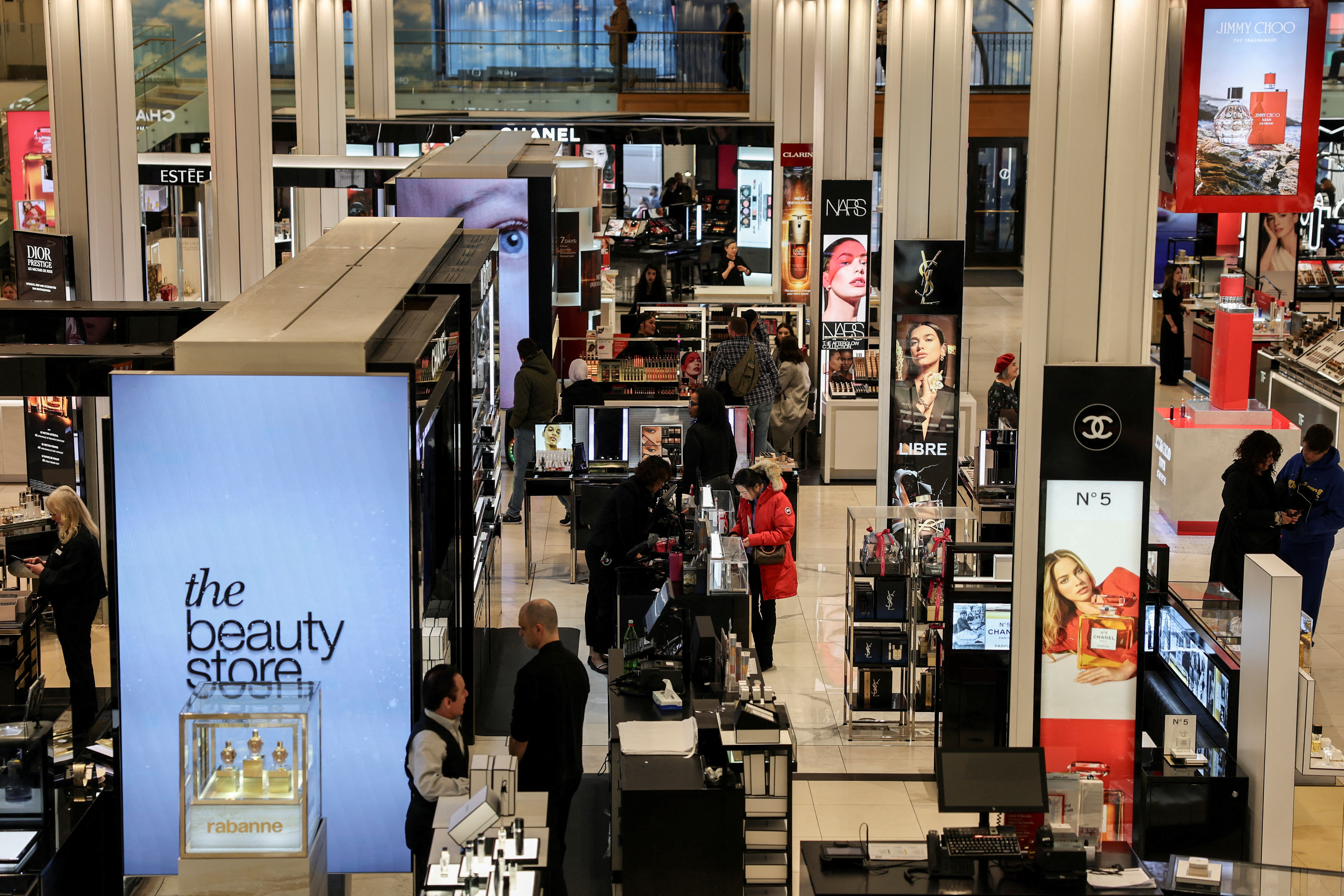 Consumer confidence in the US has declined significantly due to economic policy uncertainty, with a 22% drop in the University of Michigan’s Index of Consumer Sentiment since December 2024. Investor nervousness is reflected in a slip of 10-year Treasury yields and a softening dollar. In Germany, a fiscal overhaul has been announced, allowing increased defense spending and an infrastructure fund of €500 billion. The European Central Bank has also cut interest rates to stimulate growth amid high uncertainty. Global growth is expected to moderate, with the OECD revising GDP growth forecasts downwards.