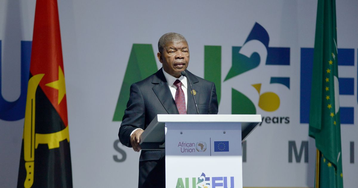 African governments are asserting greater strategic confidence in the geopolitical competition for critical raw materials, aligning resource policies with industrial goals and seeking deeper value chain integration. The African Union’s 2025 African Green Minerals Strategy promotes local value creation, regional supply-chain integration, and sustainable mineral development. After the 2025 AU-EU Summit reaffirmed commitments, the EU’s Critical Raw Materials Act expanded diplomatic efforts but faces challenges due to limited project pipelines and fragmented funding under the Global Gateway, hindering its ability to compete with China, Gulf States, and the US. Strengthening internal coordination and financing within the EU’s next Multiannual Financial Framework is essential to enhance cooperation with Africa’s industrial ambitions and ensure European resilience.