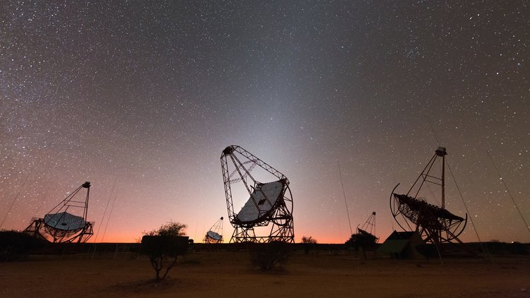 A pulsar within a few thousand light-years of Earth may have accelerated electrons and positrons to record energies, according to researchers from the H.E.S.S. collaboration. Using data from ten years of observations, the scientists detected cosmic electrons and positrons with energies of over ten tera-electronvolts. The exceptional quality of the energy spectrum suggests that a nearby pulsar could be the source of these particles. The findings contribute to understanding the origin of cosmic radiation and the existence of powerful natural particle accelerators in the vicinity of our solar system.