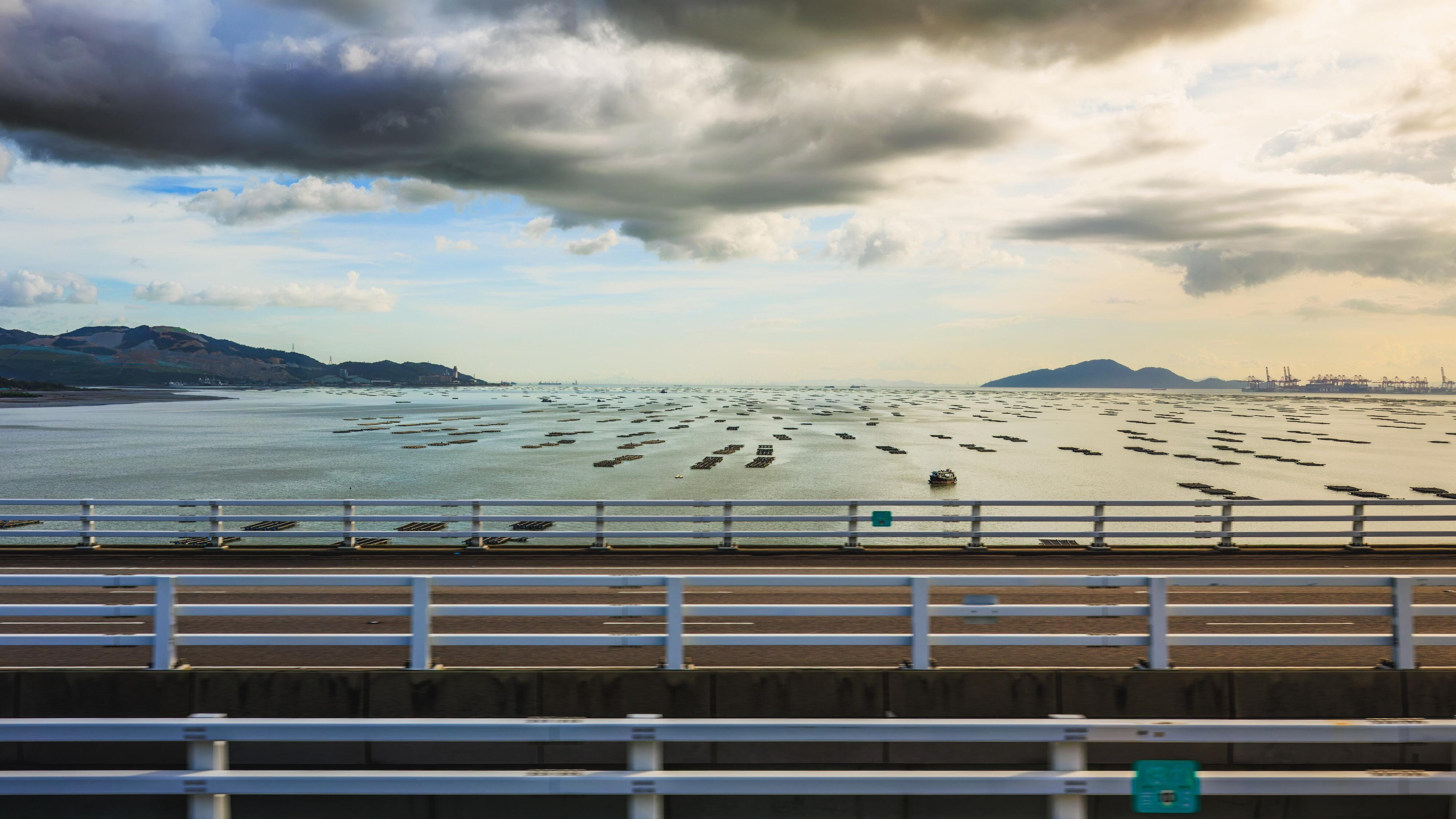 The ocean economy generates over $3 trillion annually and is vital for global economic resilience and prosperity. However, deteriorating ocean health and climate change risk up to $4 trillion in coastal infrastructure and could cause over $8 trillion in economic losses by 2050. The report "Catalytic Blue Finance," developed with UBS Optimus Foundation, analyzes 220+ transactions from 2021 to 2026 using the Ocean Investment Matrix to reveal financing trends, barriers, and opportunities in ocean sectors. It identifies four emerging financing models and emphasizes the role of catalytic actors in improving data, aggregating opportunities, validating investment approaches, and addressing market failures to mobilize commercial capital for a sustainable ocean economy.