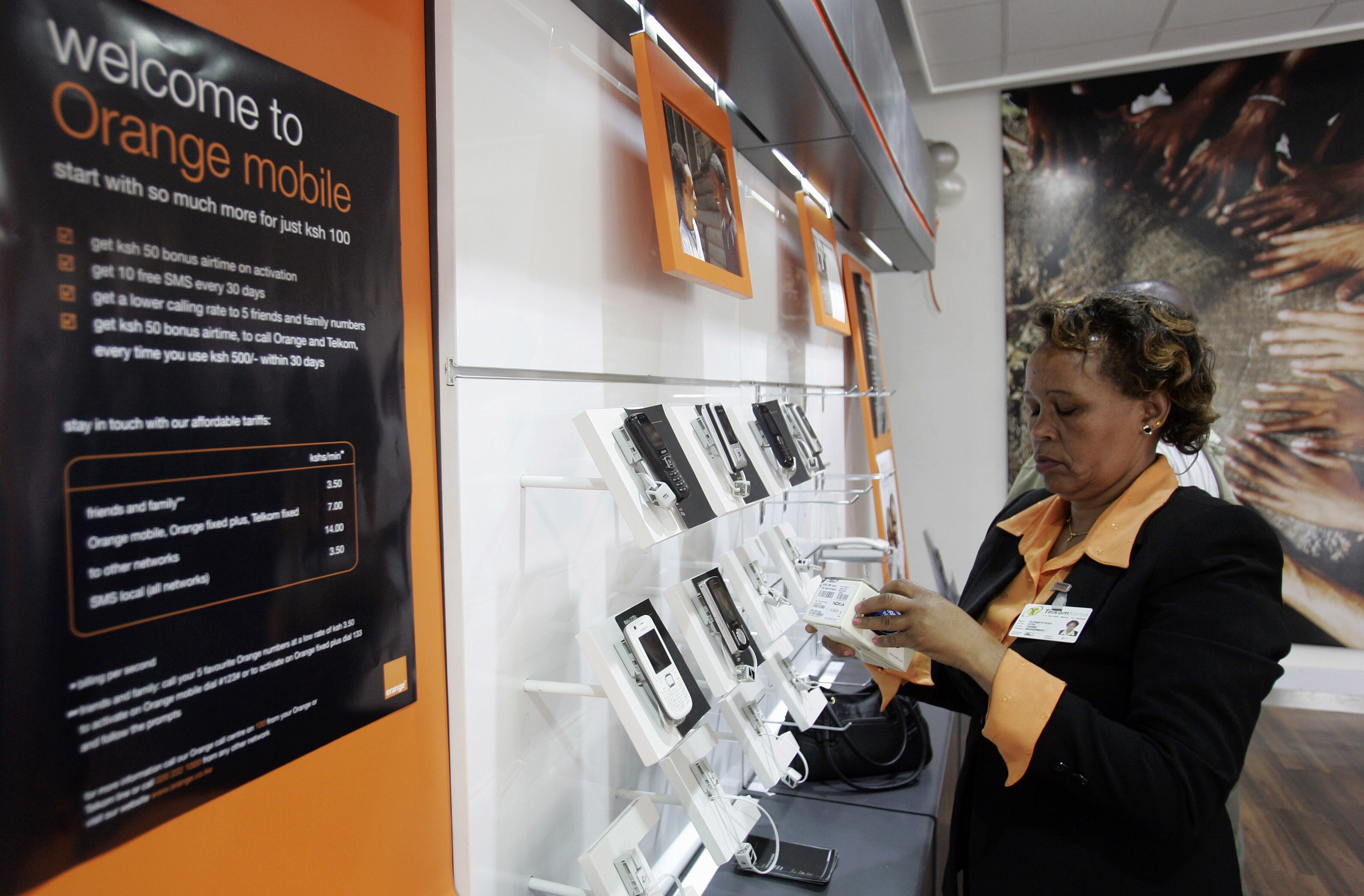 Africa is leveraging technology to drive green growth amid global economic shifts. With over 1.1 billion mobile users and $1.1 trillion in digital transactions in 2024, the continent is advancing its digital transformation. Key challenges persist, including low internet penetration (37%), logistics inefficiencies, and reliance on fossil fuels. However, initiatives like Rwanda's renewable energy programs and investments in fintech, such as Nigeria's Flutterwave, highlight potential breakthroughs. The African Continental Free Trade Area aims to further enhance economic integration, potentially lifting millions out of poverty and increasing continental income significantly by 2035.