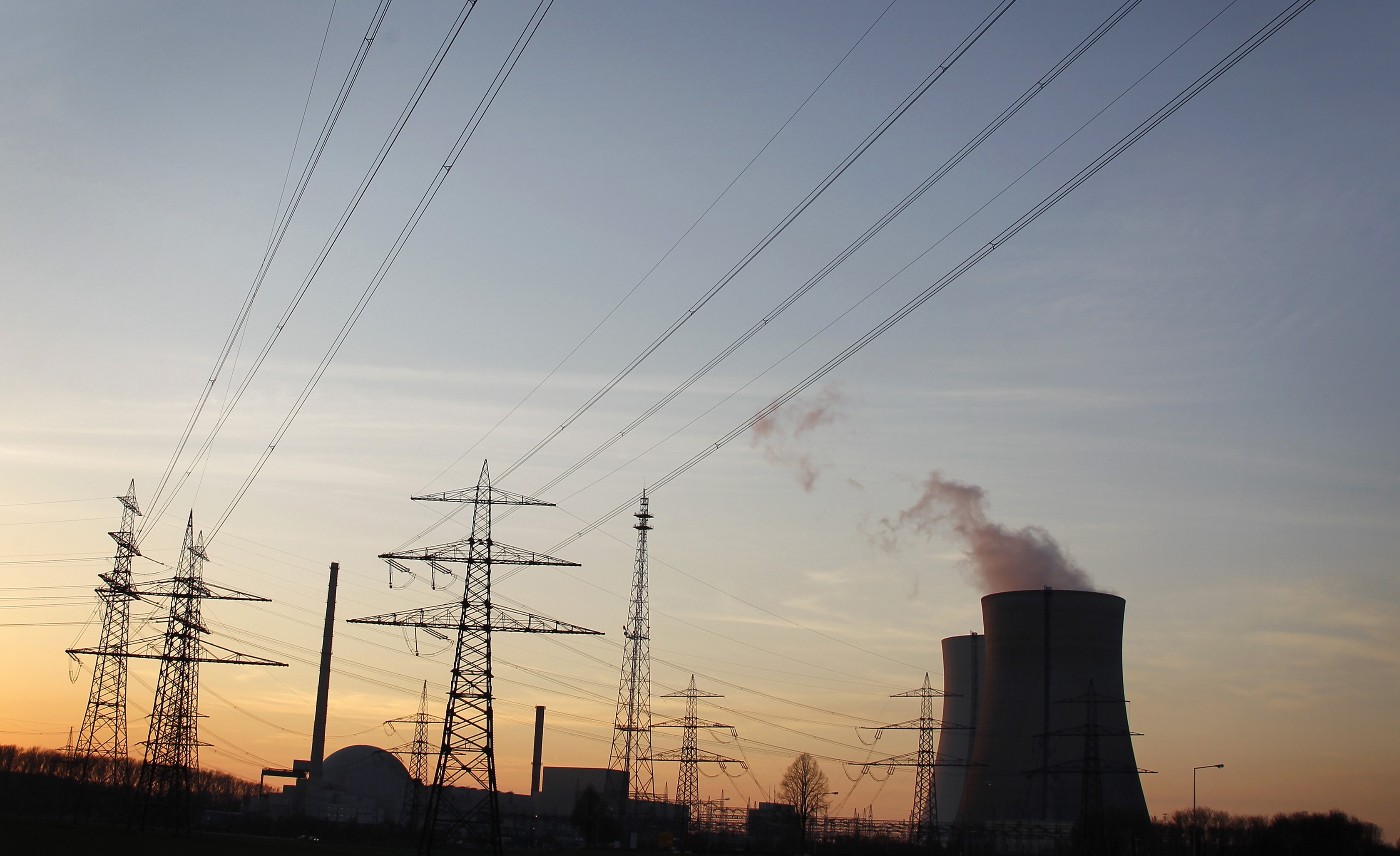 Nuclear power is seeing a revival as around 70 reactors are under construction in 15 countries due to the demand for secure, low-emission energy. Currently, about 440 reactors operate globally, generating 9% of the world's electricity, with significant contributions from France, Ukraine, and Hungary. Countries are reversing prior decisions to phase out nuclear, with investments from tech firms and commitments by over 20 nations to triple global capacity by 2050. Emerging economies, particularly China, lead in new reactor construction, highlighting a shift towards nuclear as a key solution for rising energy demands and climate challenges.