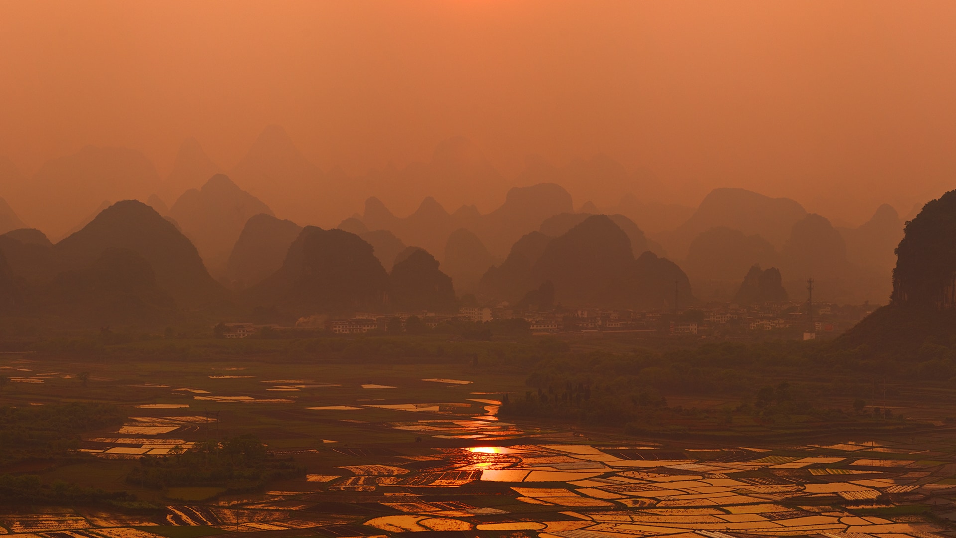 Freshwater systems are under severe pressure from climate change, pollution, and over-extraction, with demand expected to surpass supply by 40% in five years. Agriculture, consuming 70% of freshwater withdrawals, faces significant risks as food production must rise by 60% by mid-century. Innovation is essential, demonstrated by China’s ability to support 20% of the global population with limited freshwater and arable land, and the Middle East’s 40% share of global desalination. The report outlines 12 high-impact innovations needed in agriculture, water, and cross-sector technologies, emphasizing the necessity of collaborative public-private strategies for effective transformation.