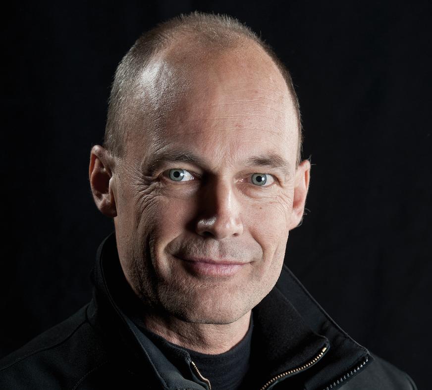 Bertrand Piccard, a psychiatrist and clean tech pioneer, has identified over 1,600 financially viable environmental solutions through his Solar Impulse Foundation. His current focus is on promoting these solutions to accelerate a transition to a zero-carbon economy. Piccard advocates for reframing climate action as an opportunity for modernization and efficiency rather than a financial burden. He emphasizes energy efficiency as a way to save costs and improve profit margins, highlighting case studies from various sectors that demonstrate significant economic and ecological benefits. Key examples include optimizing airline routes and upgrading industrial infrastructures to reduce energy waste.
