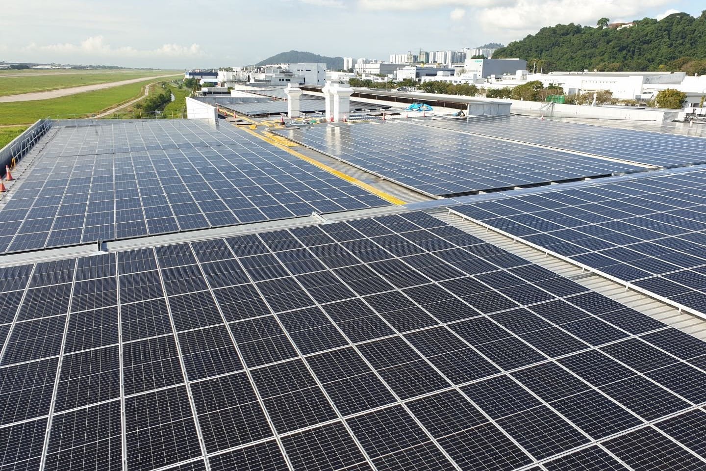 Malaysia and Singapore accounted for over 60% of the US$8 billion in green investments in Southeast Asia in 2024, reflecting a 43% increase from the previous year, driven mainly by solar projects. While these countries are making progress towards their national climate targets, others, such as the Philippines and Vietnam, lag in sustainable policies despite growth in renewable financing. The region faces a US$50 billion annual investment gap to meet 2030 decarbonization goals, with blended finance being a suggested solution, albeit facing challenges like small deal sizes and regulatory barriers.